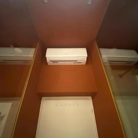 Queen In Centro A - Comfort, Privacy & Free Parking Modena